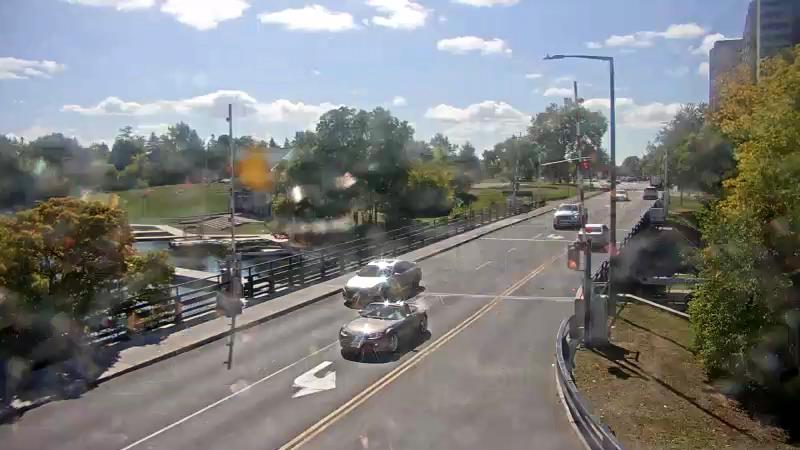 Traffic camera image at 2025-09-14 17:46:28