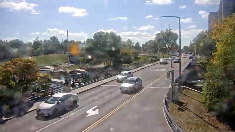 Traffic camera image at 2025-09-14 17:51:27