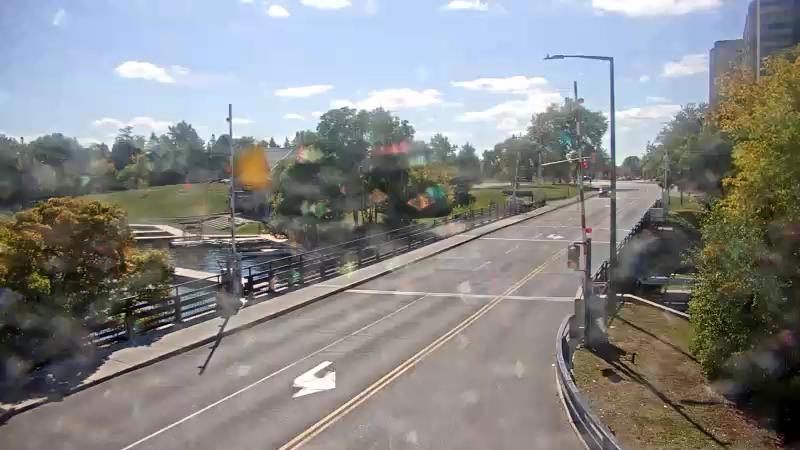 Traffic camera image at 2025-09-14 18:01:39