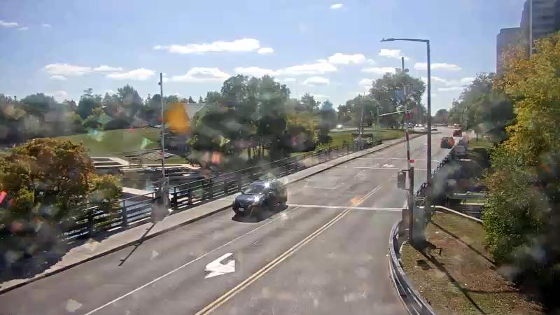 Traffic camera image at 2025-09-14 18:16:23