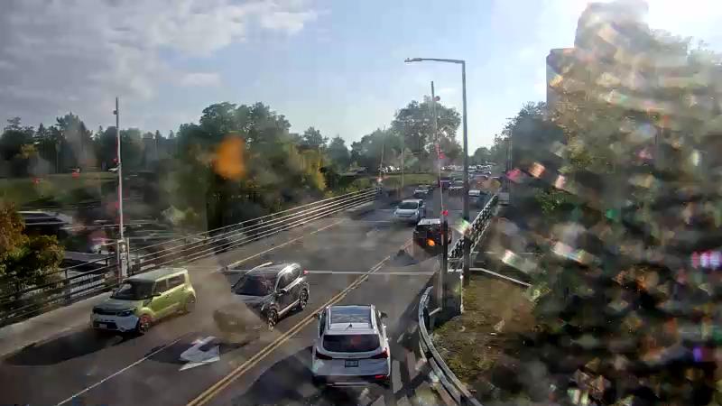 Traffic camera image at 2025-09-18 21:01:39