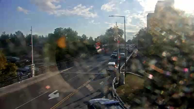 Traffic camera image at 2025-09-18 21:21:14