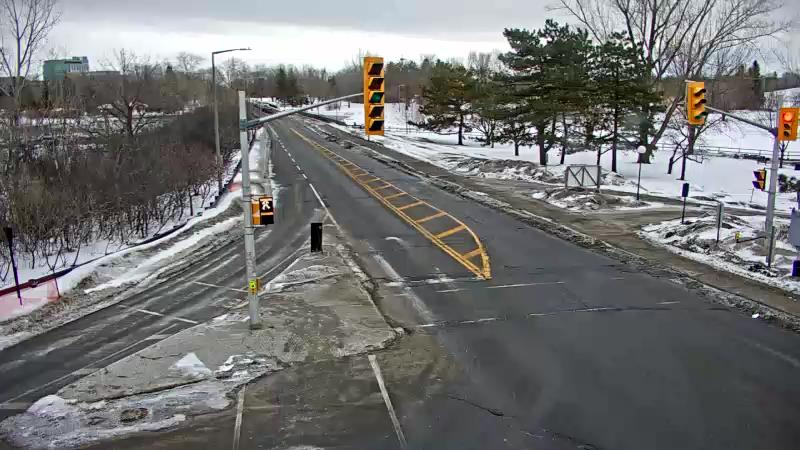 Traffic camera image at 2025-03-09 13:10:57