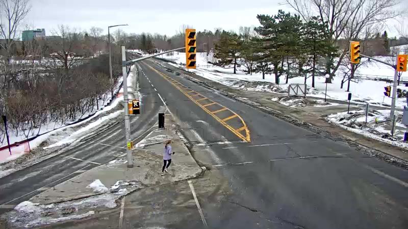 Traffic camera image at 2025-03-09 13:46:17