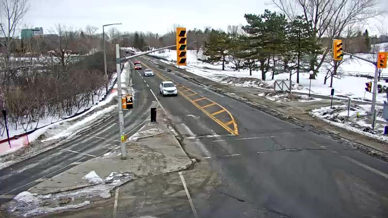 Traffic camera image at 2025-03-09 13:51:11