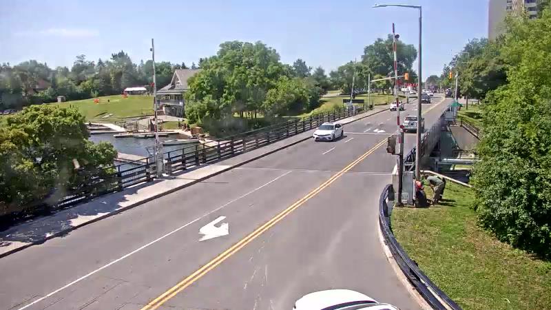 Traffic camera image at 2025-06-30 15:41:18
