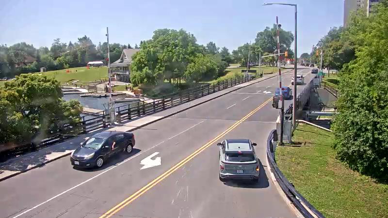 Traffic camera image at 2025-06-30 15:51:17