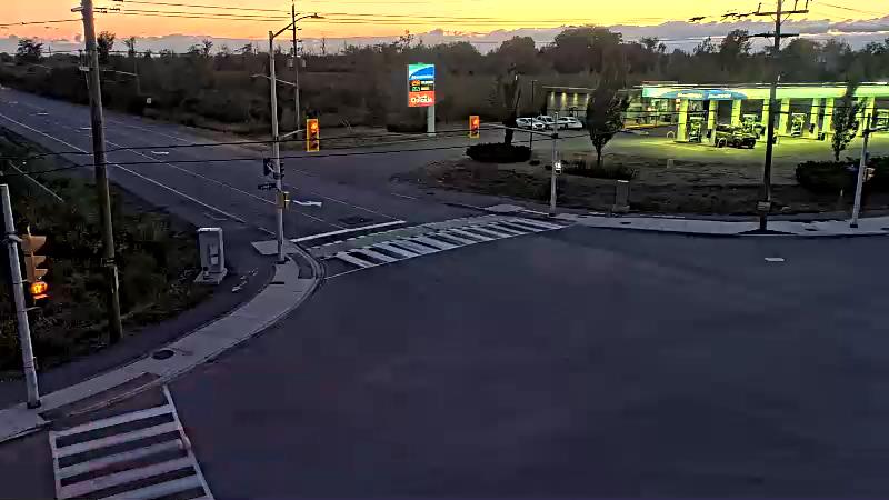 Traffic camera image at 2025-08-25 00:11:15