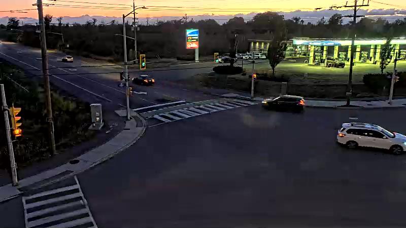 Traffic camera image at 2025-08-25 00:16:16