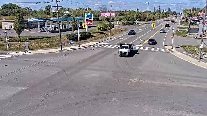 Traffic camera image at 2025-09-14 17:36:22