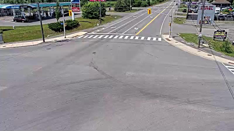 Traffic camera image at 2025-06-30 17:51:18