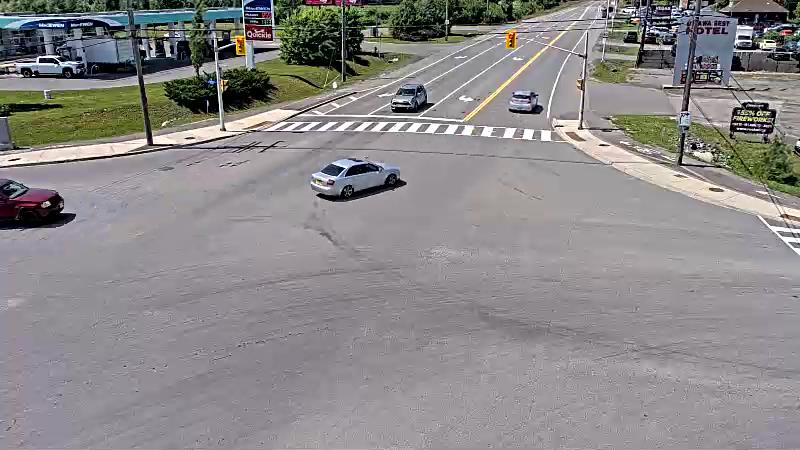 Traffic camera image at 2025-06-30 18:56:23