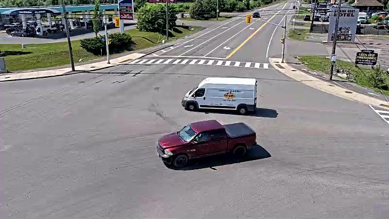 Traffic camera image at 2025-06-30 19:21:19