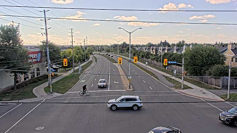 Traffic camera image at 2025-09-14 18:16:23
