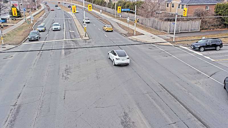Traffic camera image at 2025-03-25 14:50:59