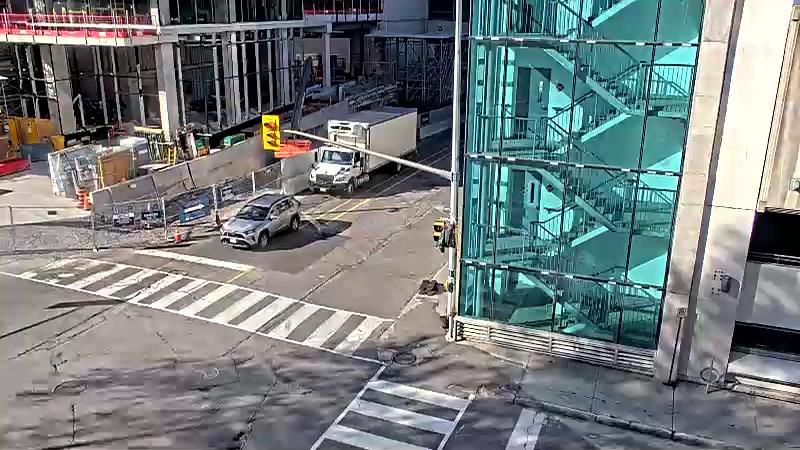 Traffic camera image at 2025-08-31 13:16:21