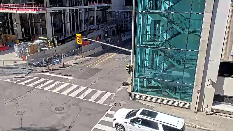 Traffic camera image at 2025-08-31 14:11:20