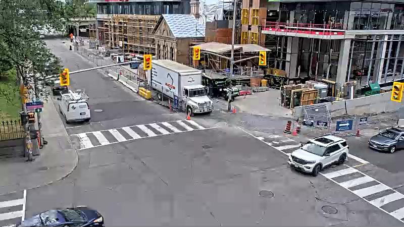 Traffic camera image at 2025-09-04 16:46:30