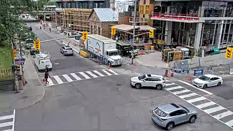 Traffic camera image at 2025-09-04 16:51:32