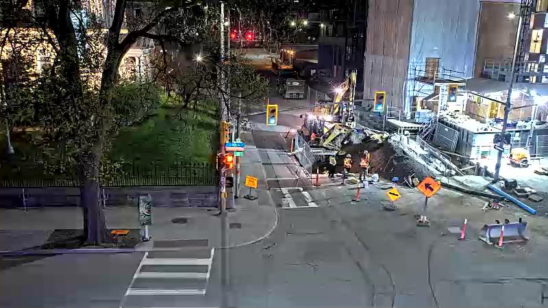 Traffic camera image at 2025-05-09 06:30:56