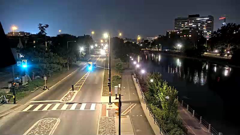 Traffic camera image at 2025-08-04 01:31:05