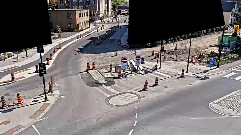 Traffic camera image at 2025-09-14 18:16:23