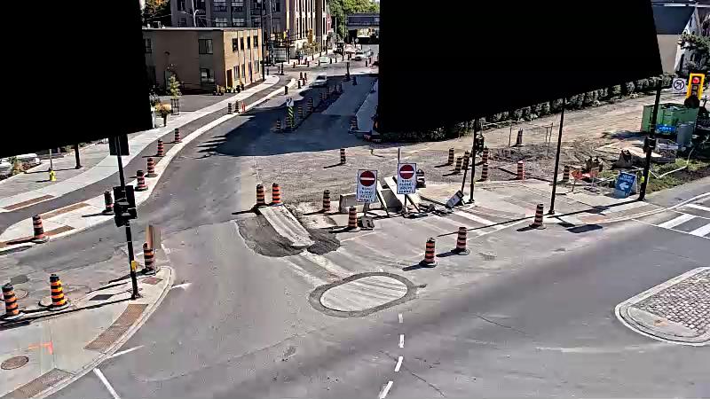 Traffic camera image at 2025-09-14 18:36:19