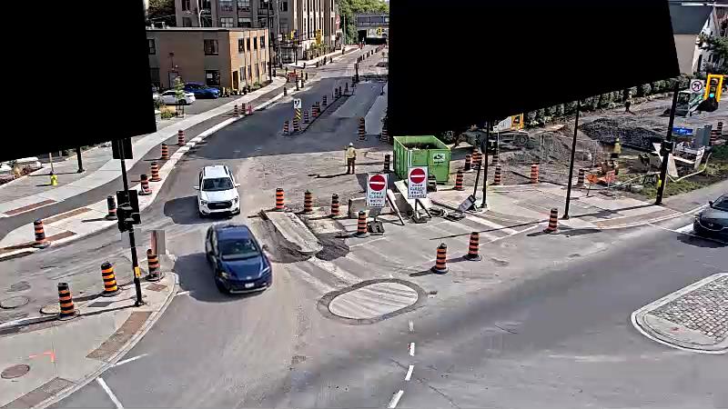 Traffic camera image at 2025-09-17 18:51:32
