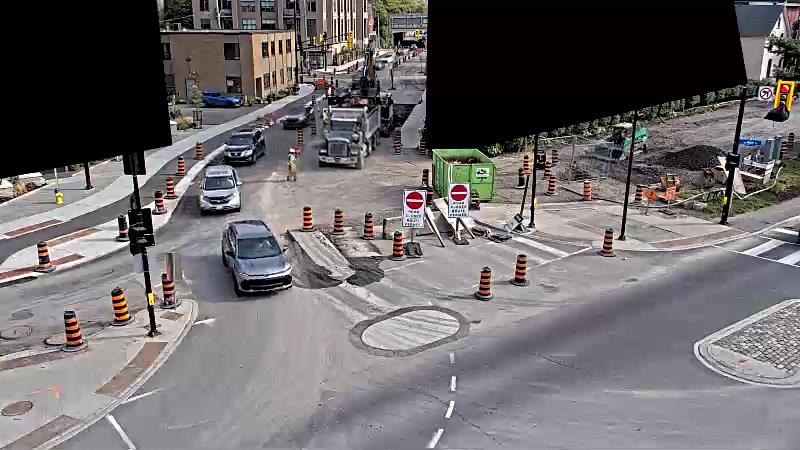 Traffic camera image at 2025-09-17 19:51:30