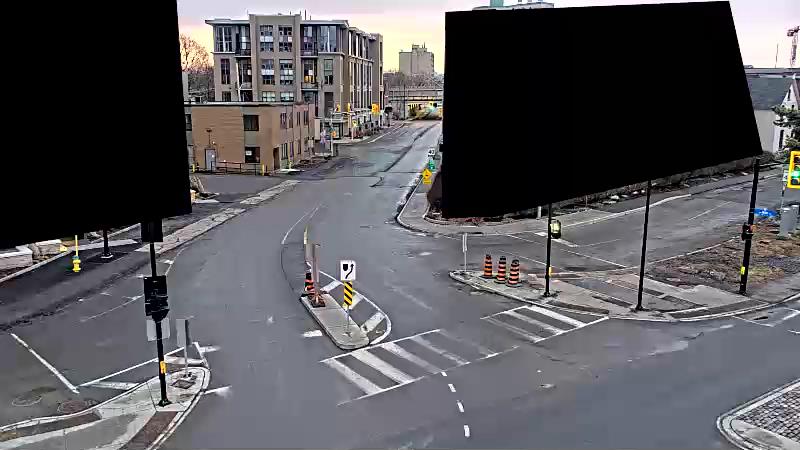 Traffic camera image at 2025-03-25 11:00:56