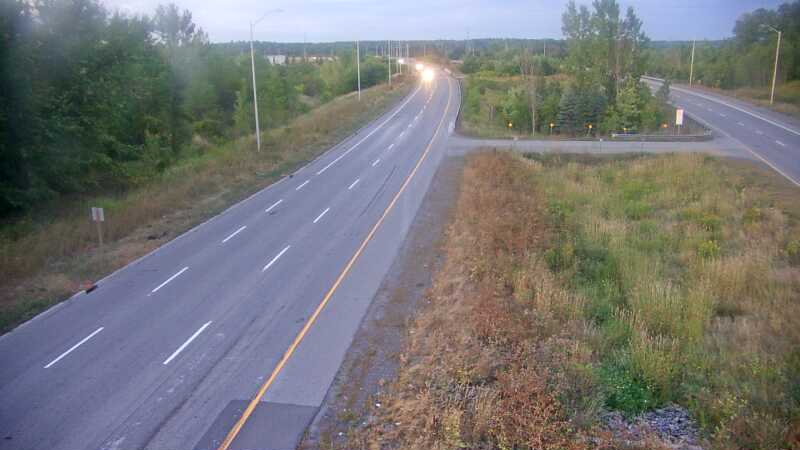 Traffic camera image at 2025-08-25 00:06:20