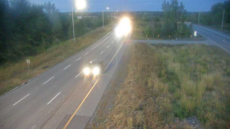 Traffic camera image at 2025-08-25 00:21:11