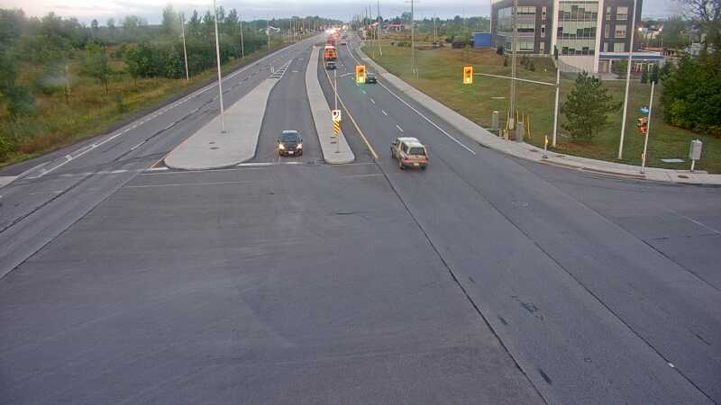 Traffic camera image at 2025-09-05 10:41:20