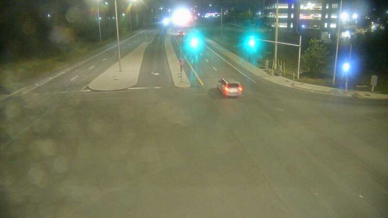 Traffic camera image at 2025-09-19 00:16:12