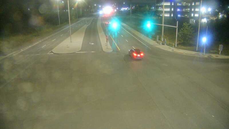 Traffic camera image at 2025-09-19 00:26:08