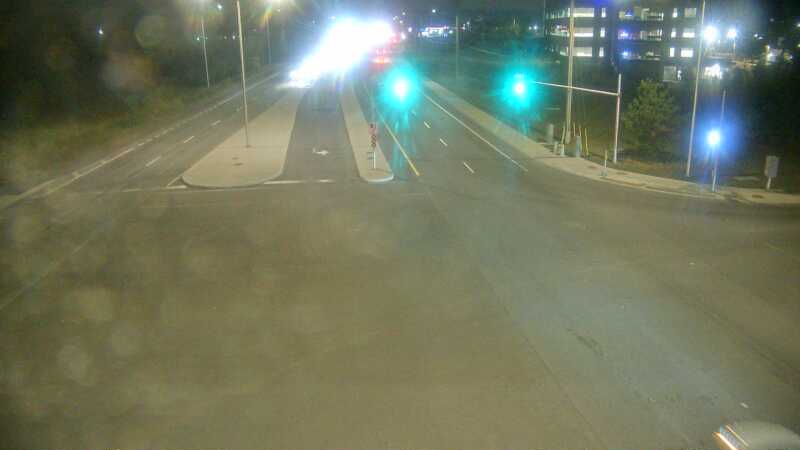 Traffic camera image at 2025-09-19 00:31:22