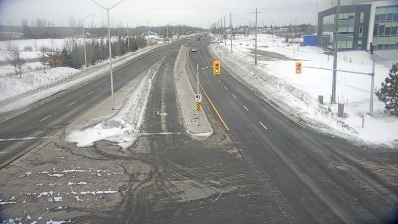 Traffic camera image at 2025-03-09 13:37:32