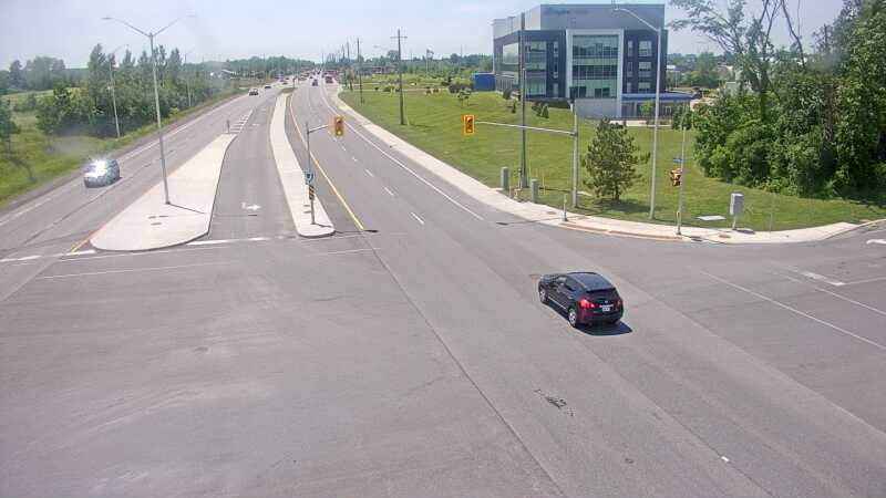 Traffic camera image at 2025-06-30 17:46:23
