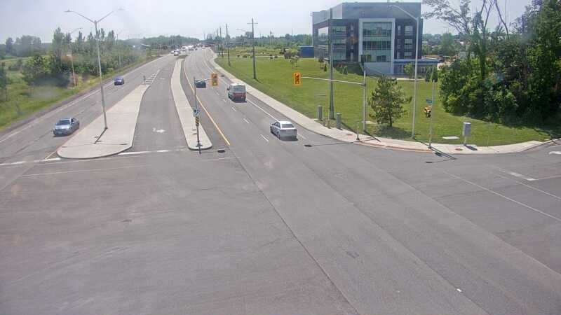 Traffic camera image at 2025-06-30 19:06:22