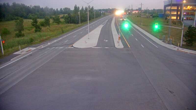Traffic camera image at 2025-07-31 00:46:19