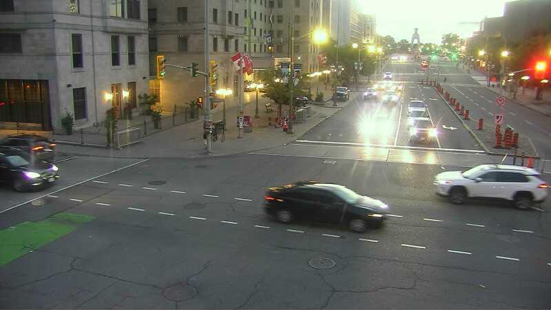Traffic camera image at 2025-08-25 00:05:14