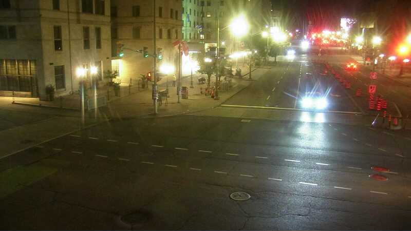 Traffic camera image at 2025-08-25 02:45:12