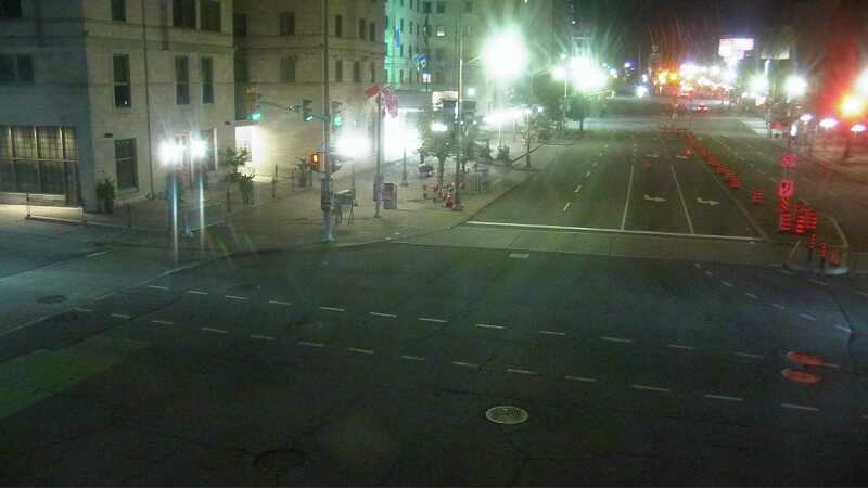 Traffic camera image at 2025-08-25 03:05:12