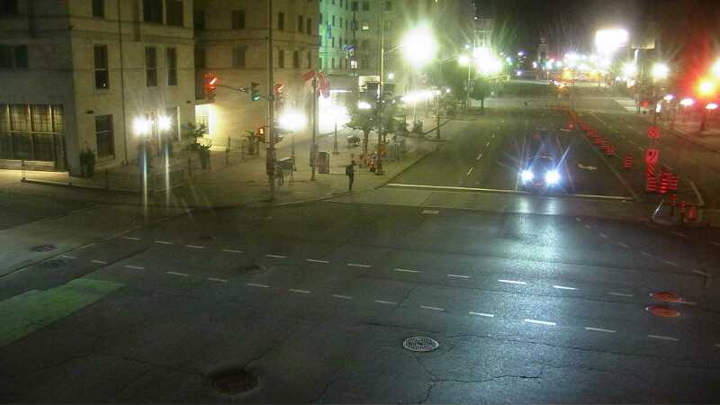 Traffic camera image at 2025-08-25 03:10:23