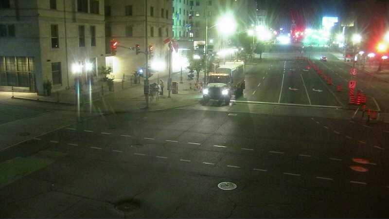 Traffic camera image at 2025-08-25 03:35:12