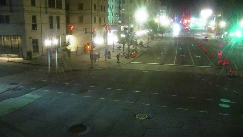 Traffic camera image at 2025-08-25 03:50:11