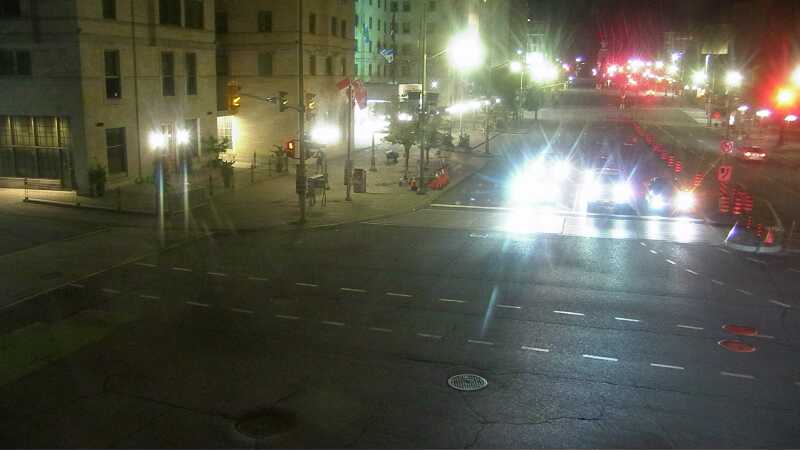 Traffic camera image at 2025-08-25 04:00:14