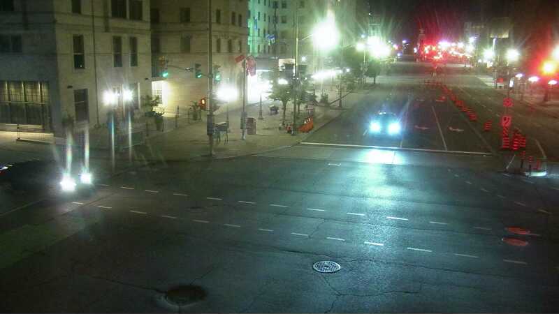 Traffic camera image at 2025-08-25 04:05:14