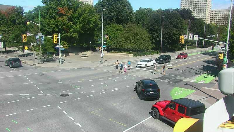 Traffic camera image at 2025-09-14 17:30:11