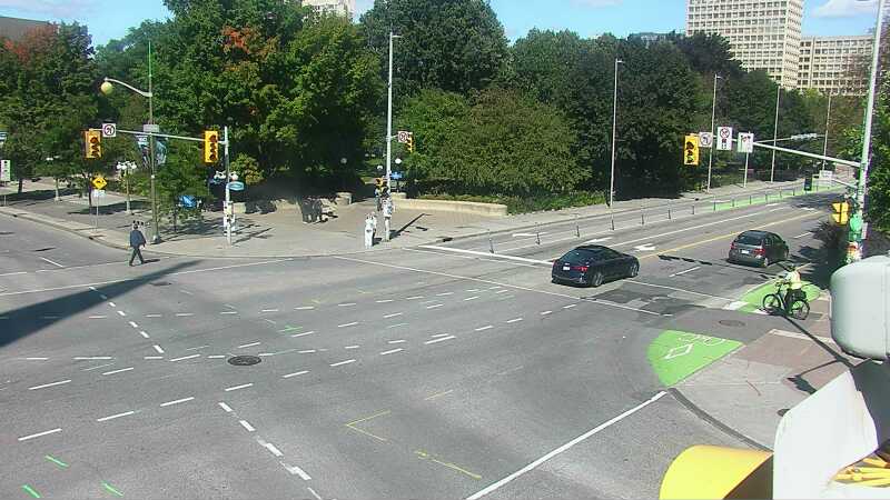 Traffic camera image at 2025-09-14 18:10:11